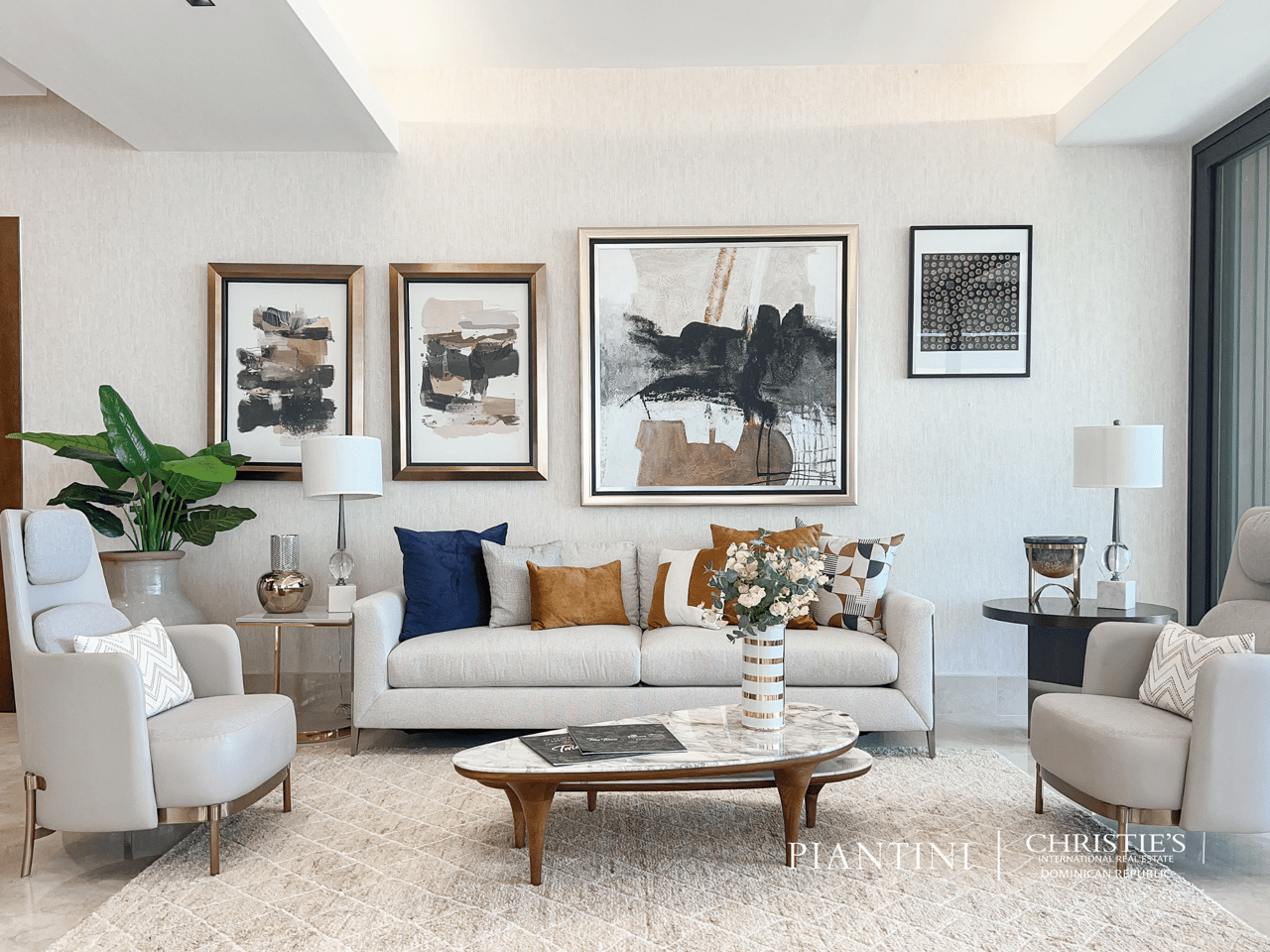 Modern Luxe, Santo Domingo
