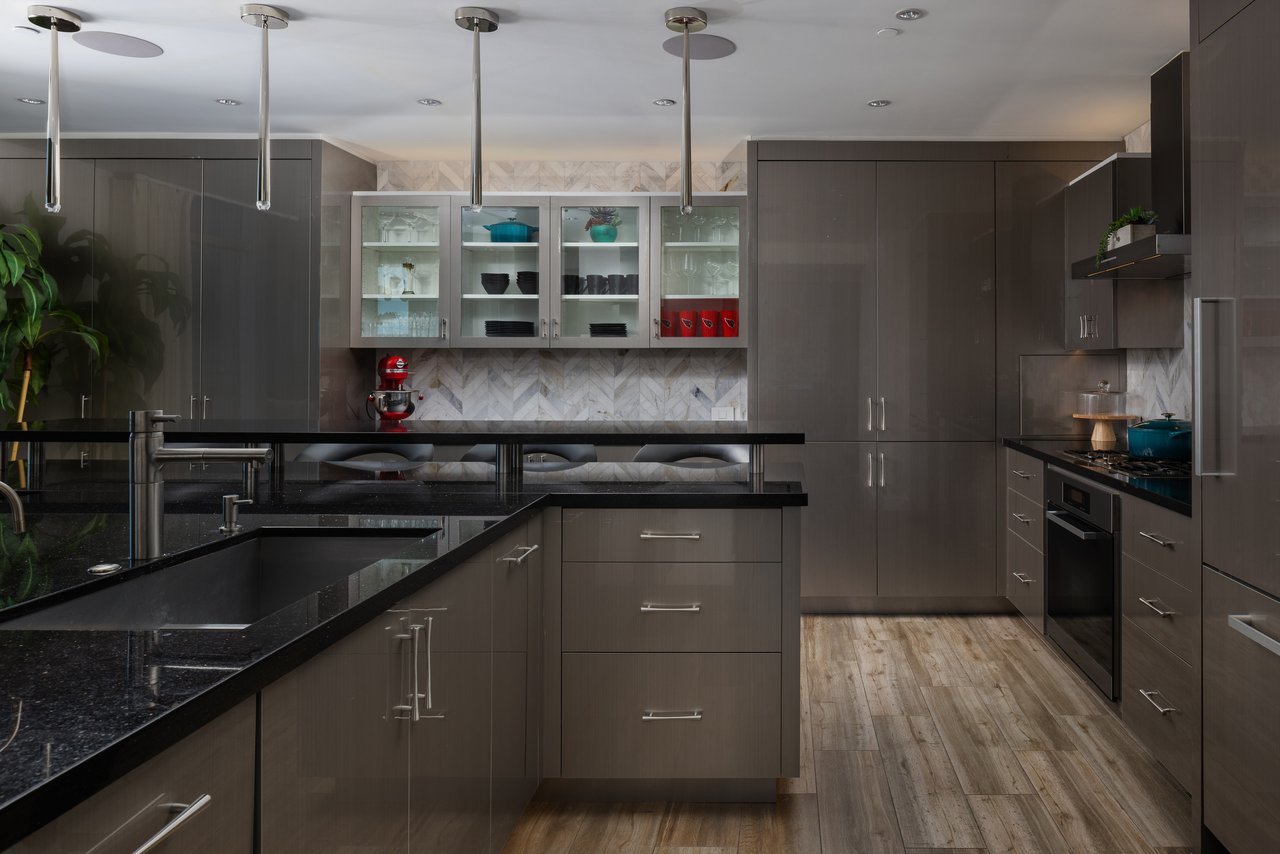 140 E RIO SALADO Parkway 1201