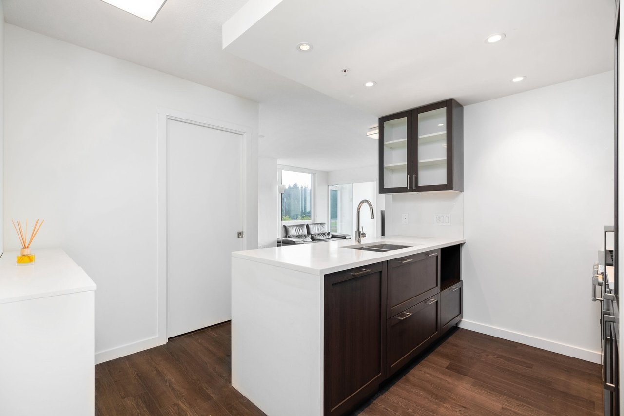 5665 Boundary Rd, #1206