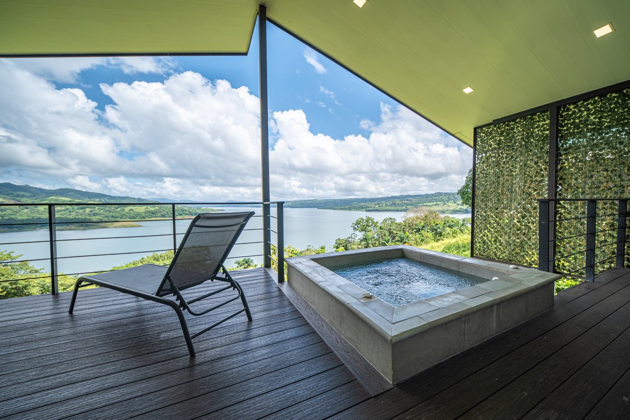 Rio Chiquito Ranch & Villas | 143-Hectare Ranch Estate with Villas, Forest & Full Infrastructure in Tilarán, Costa Rica