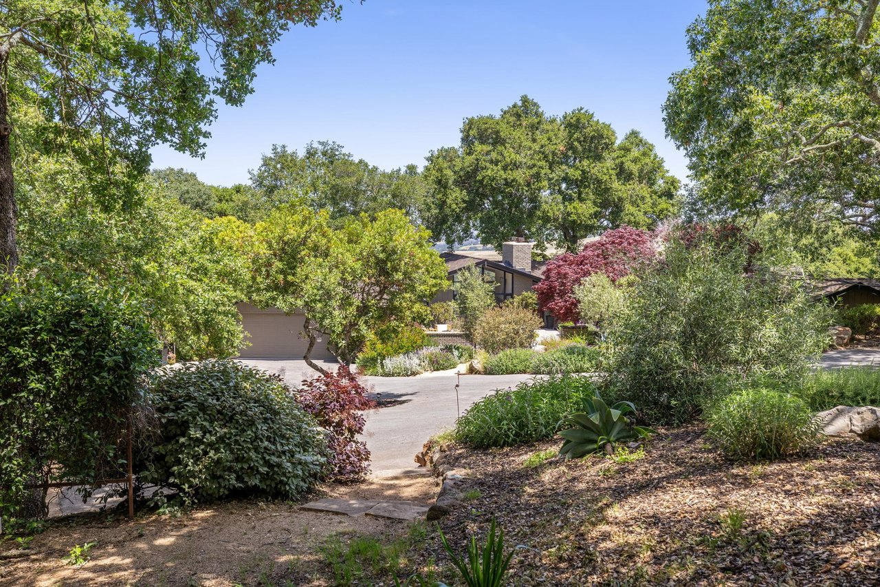 138 Bolivar LN