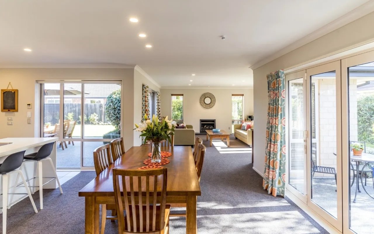 Transform Your Space: 6 Designer Tips for Your Dining Room