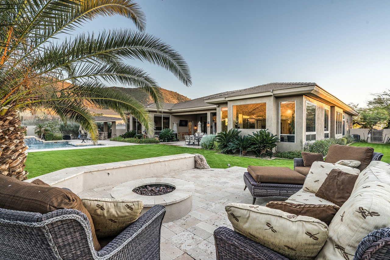 11368 E WINCHCOMB Drive