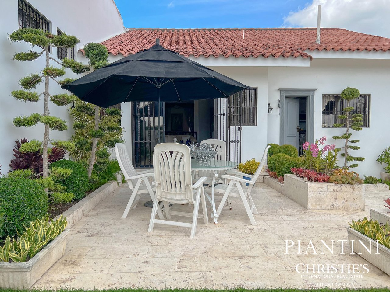 Casa Rios, Santo Domingo