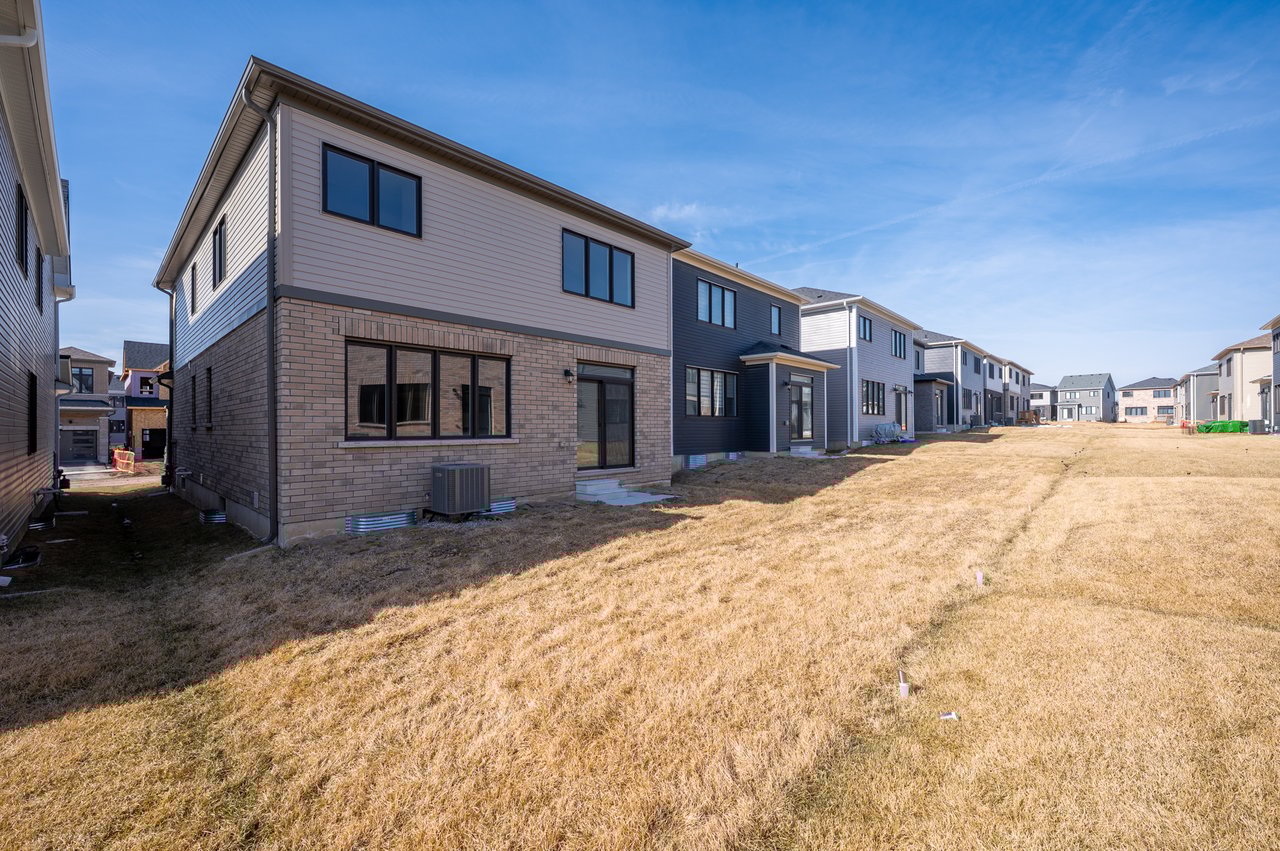 71 Wintergreen Crescent