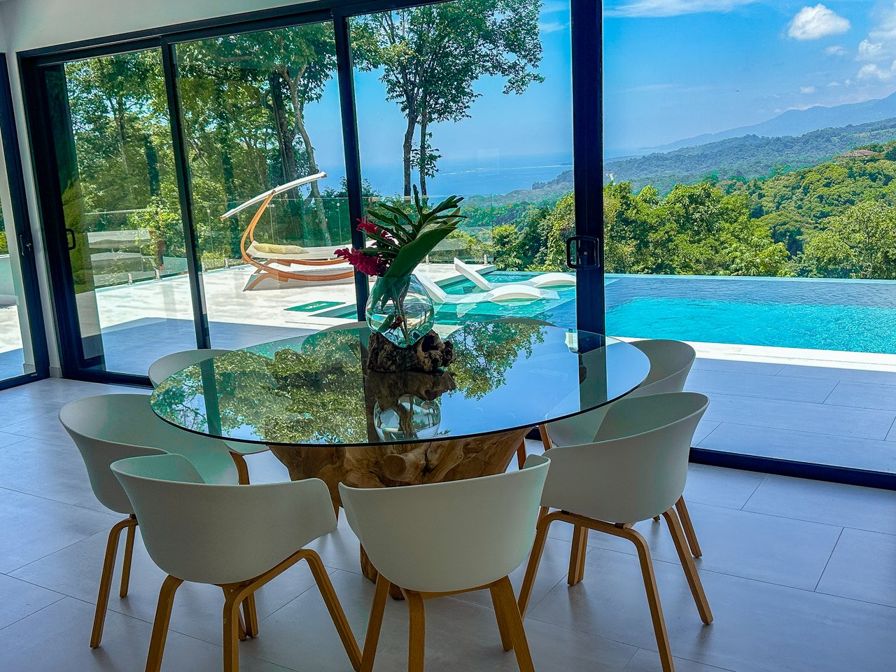 Luxury 4-Bed Home with Ocean & Jungle Views in Ojochal