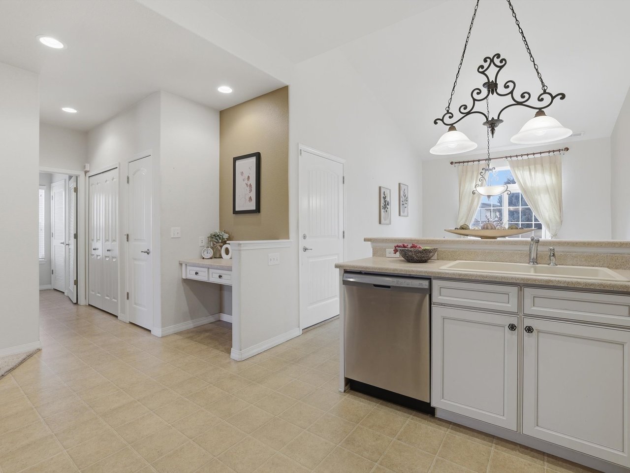 6699 Bethesda Point B