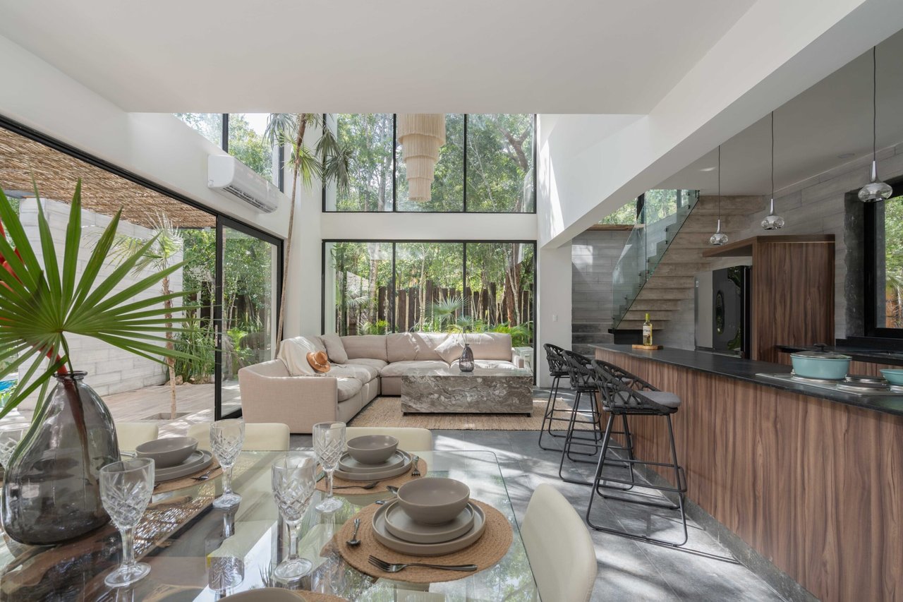 Villa 11  |  4 Bedroom with Large  Pool  in 12 O’Clock Tulum