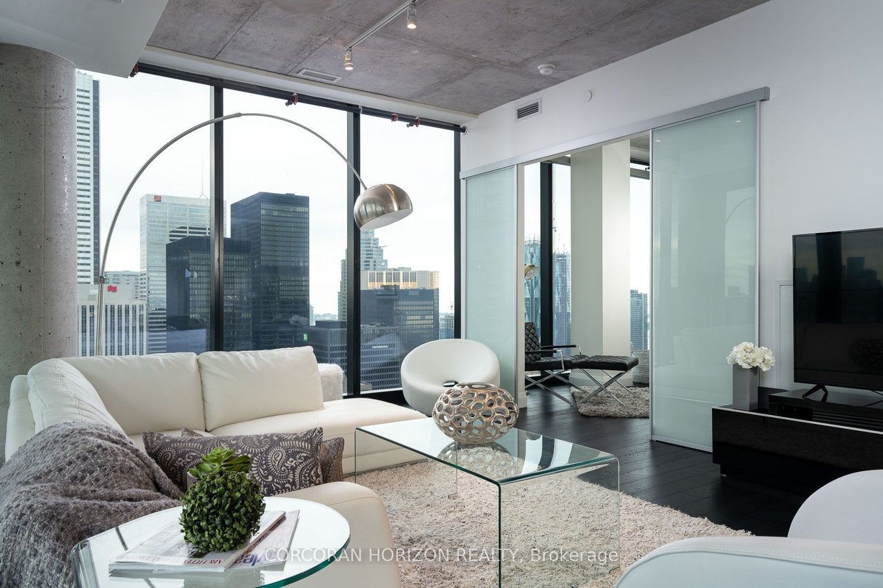 PENTHOUSE PERFECTION ON THEATRE ROW