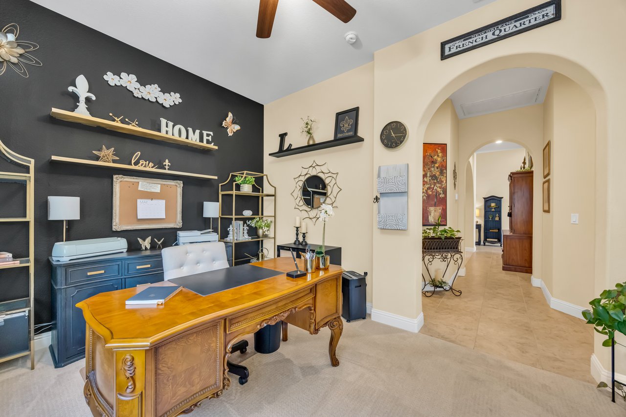 4040 Borderlands Dr
