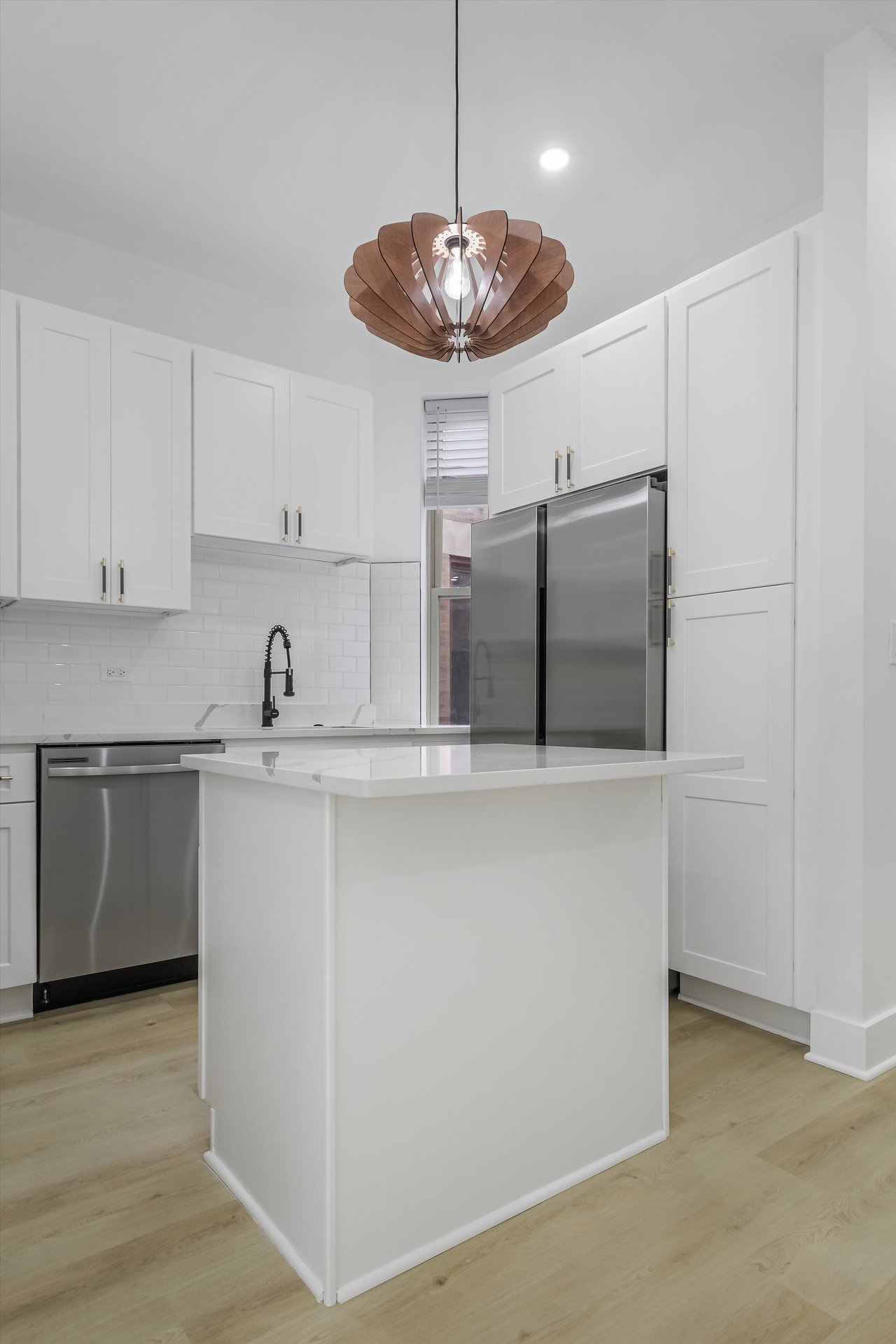 1114 n Wolcott 