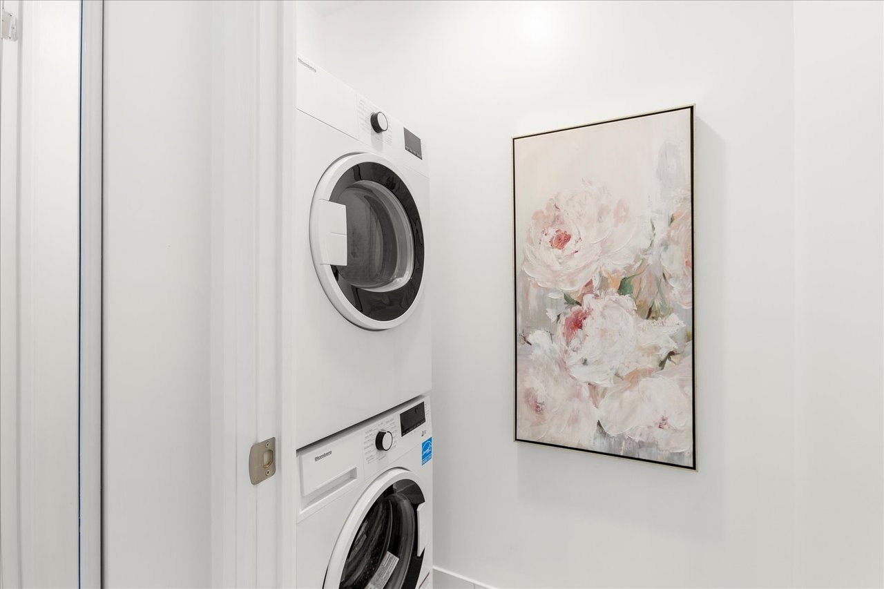 #1009-10 Gibbs Road 