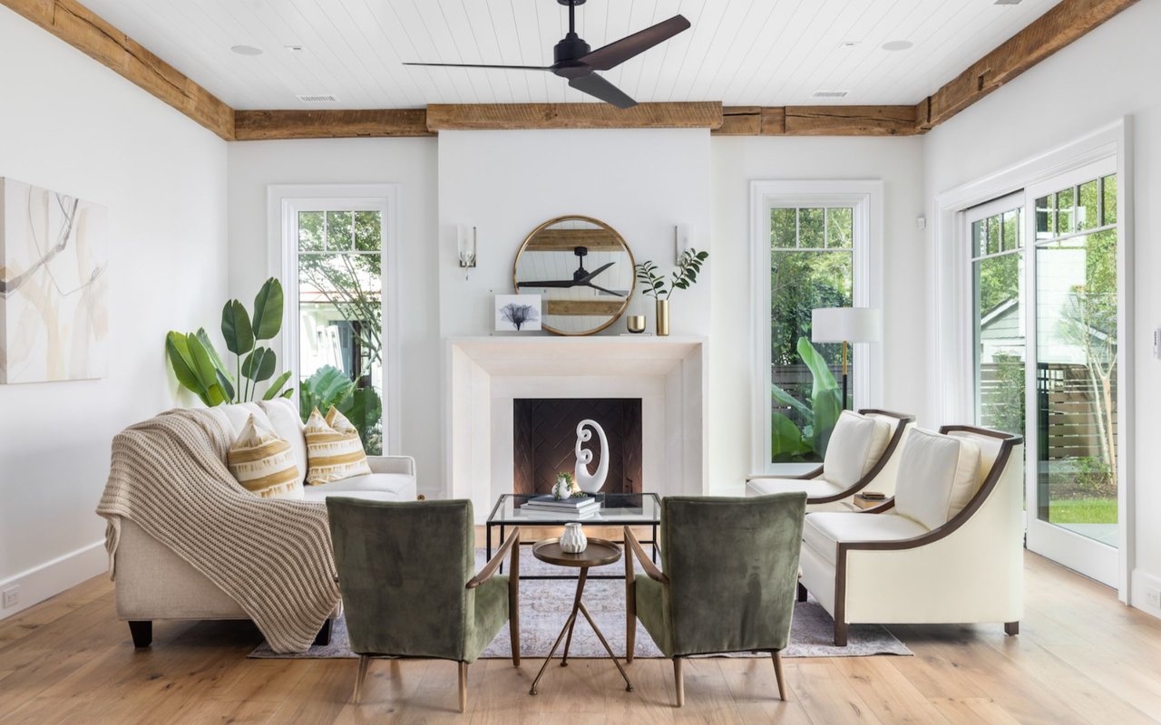 For Sale – Homes With Fireplaces