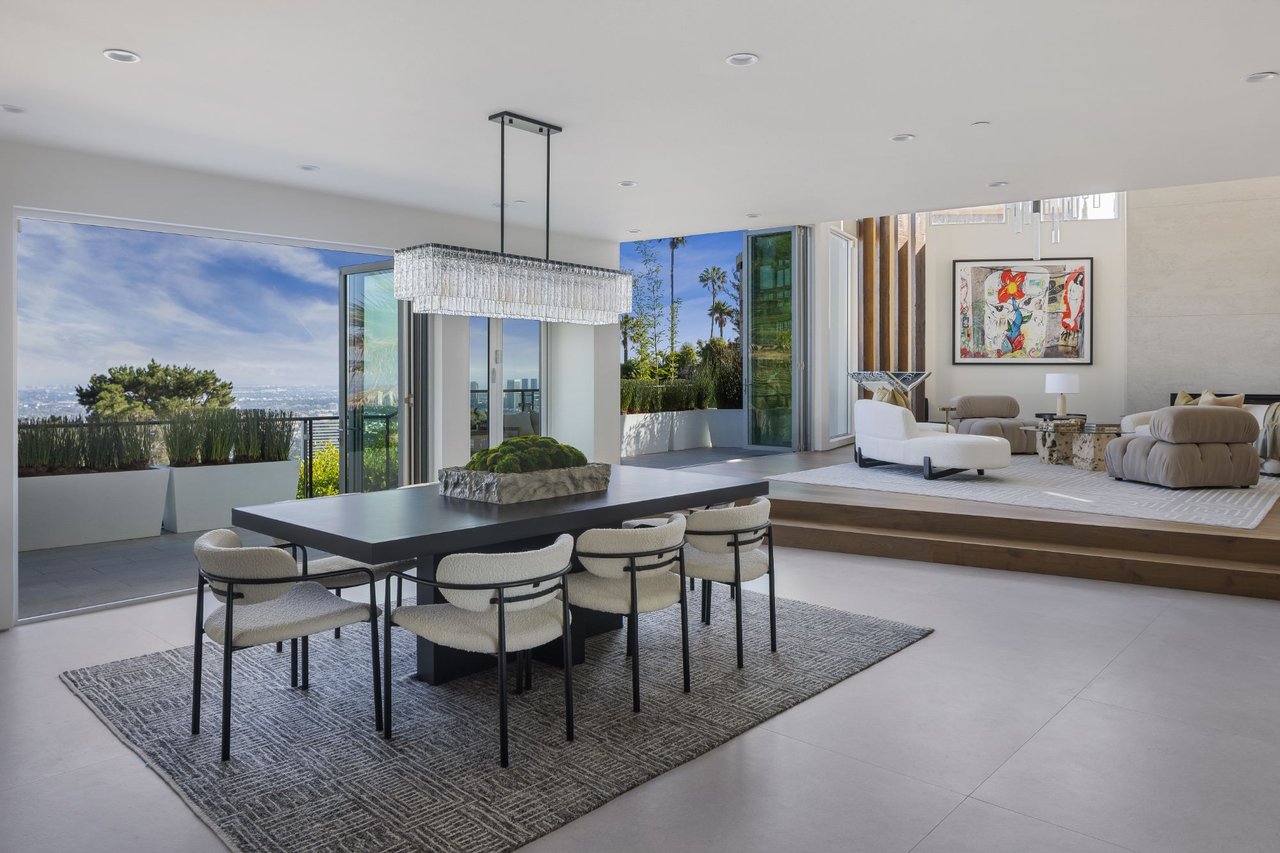 9270 Kinglet Dr, Hollywood Hills