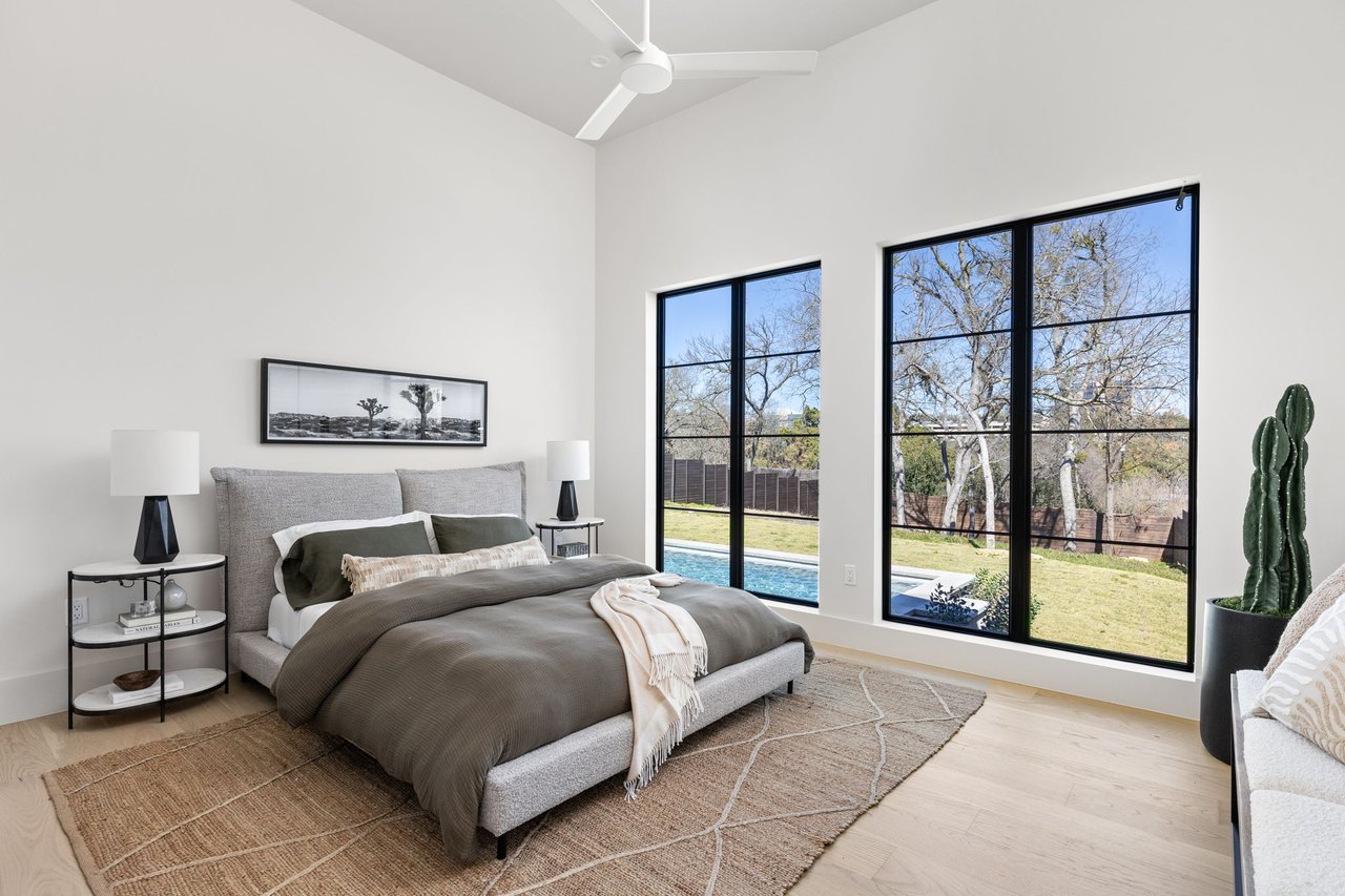 Forest Hills Residence