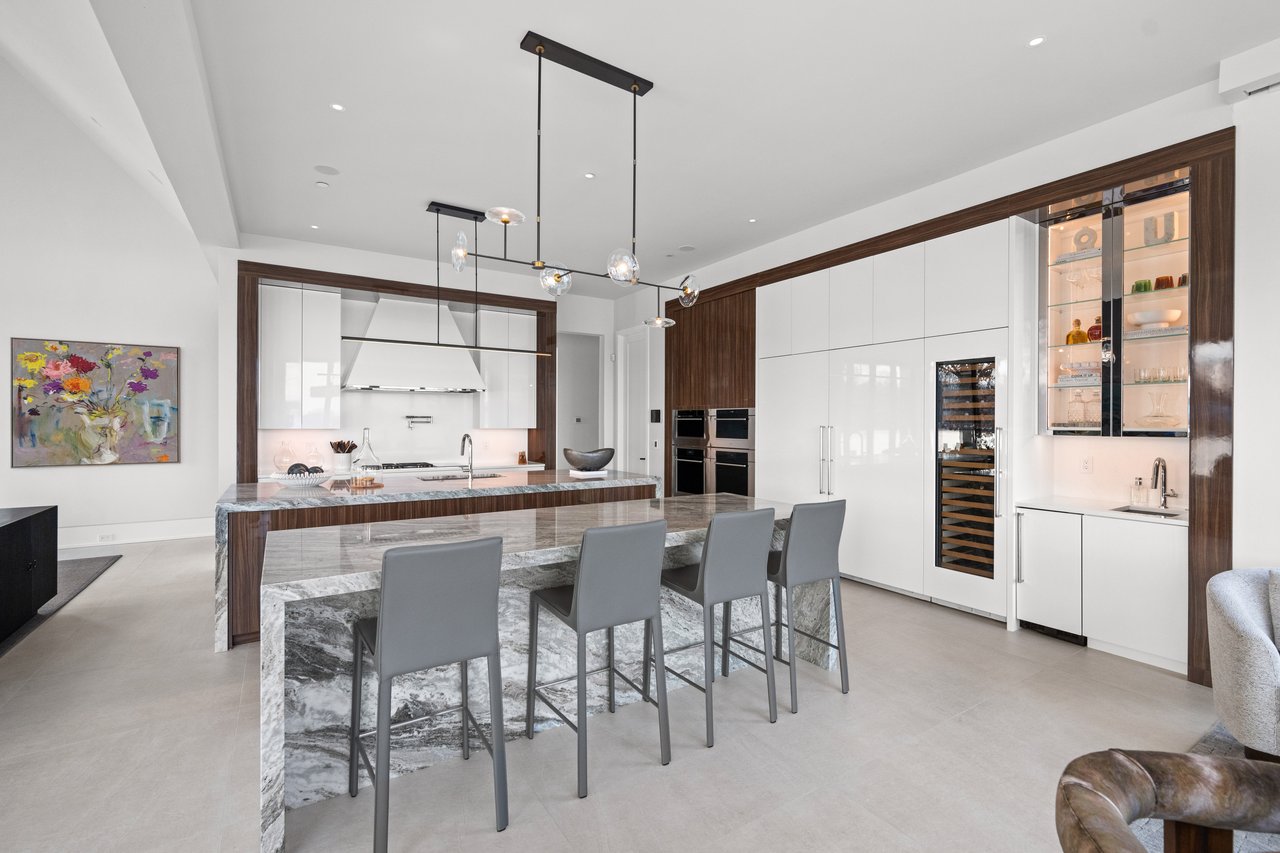 ANNAPOLIS WATERFRONT HOME | LAKE OGELTON WATERFRONT WITH CHESAPEAKE BAY ACCESS