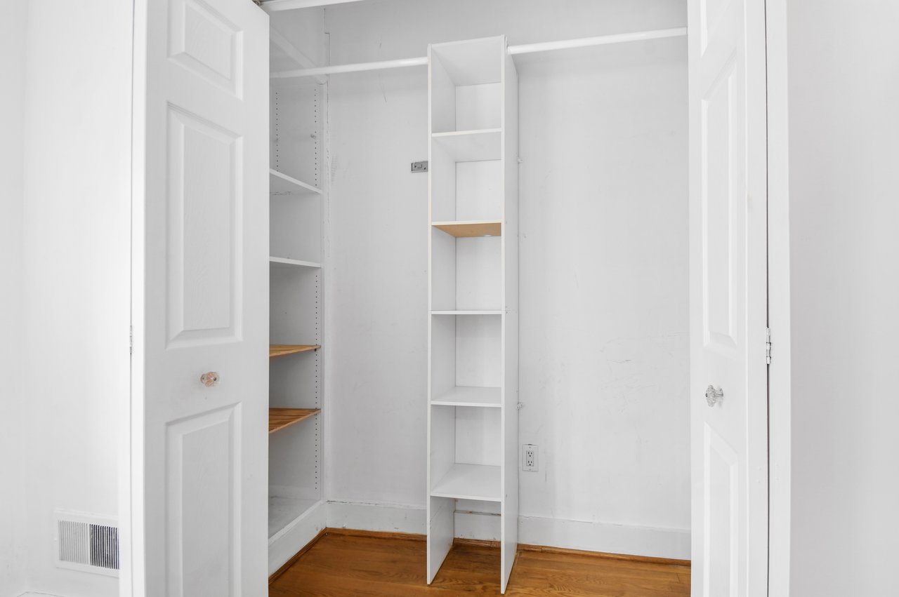 2013 Columbia Rd Unit E