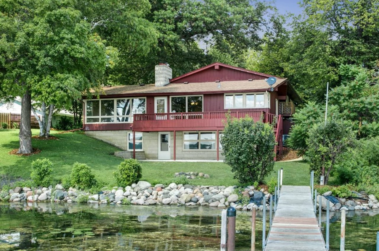 4805 Lagoon Dr | Mound