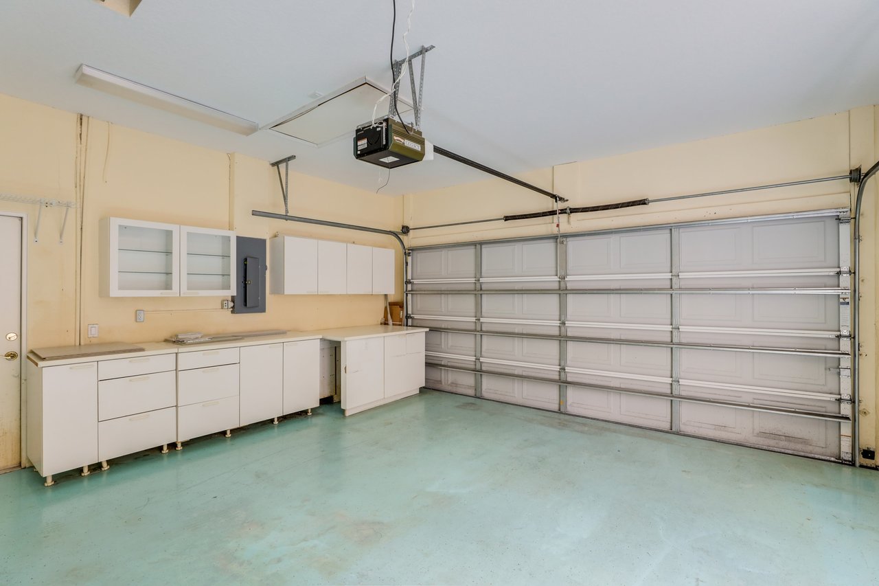 1379 Tearose Place