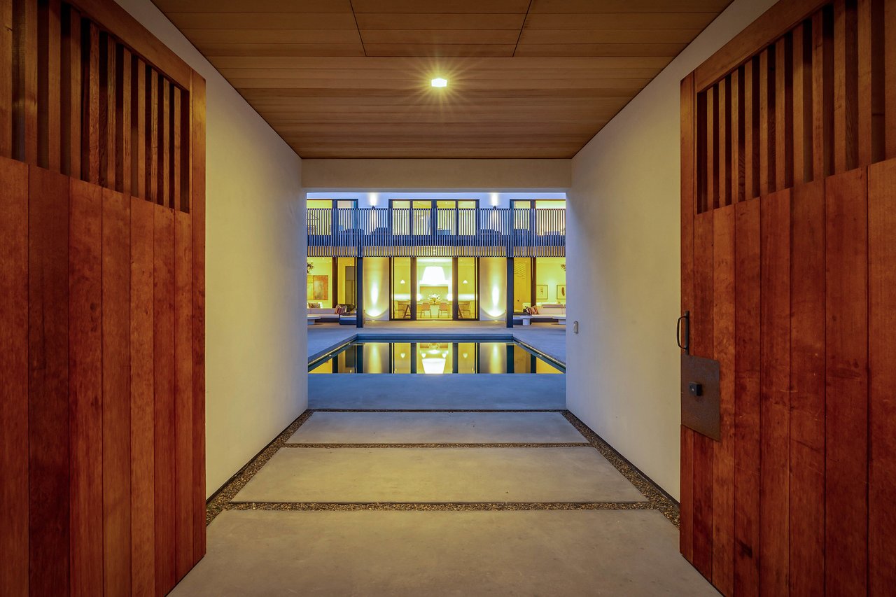 Modernist Oasis in St. Helena - SOLD