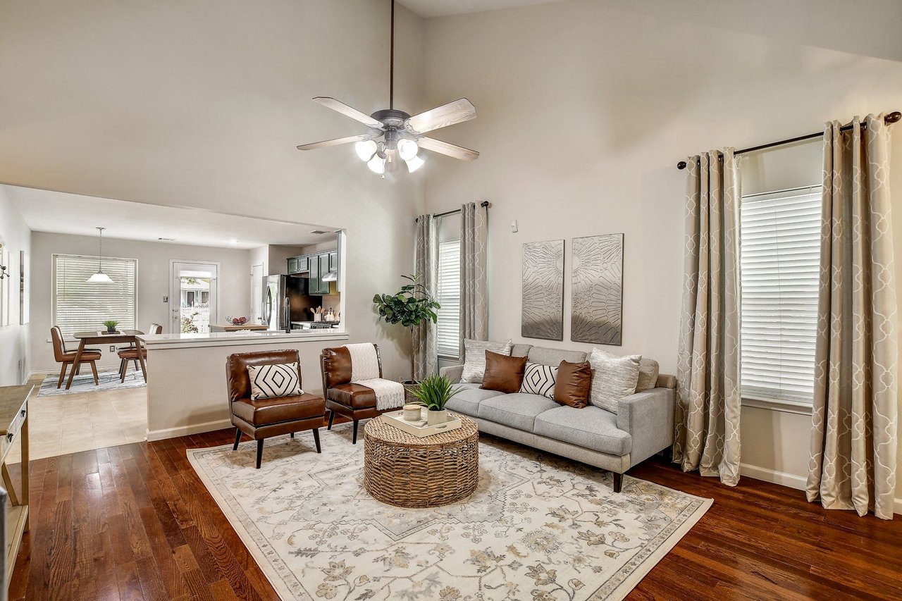 185 Sampson, Kyle, Texas 78640