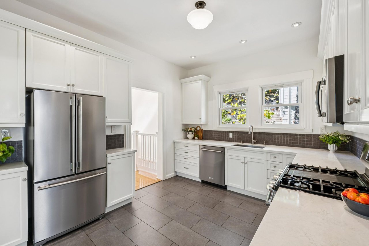 25 Foss Avenue
