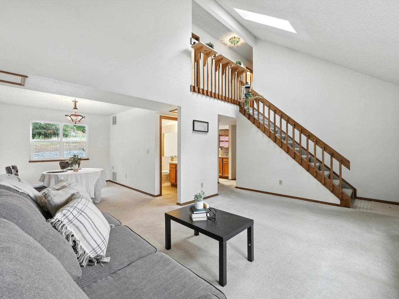 6290 Pemberton Way