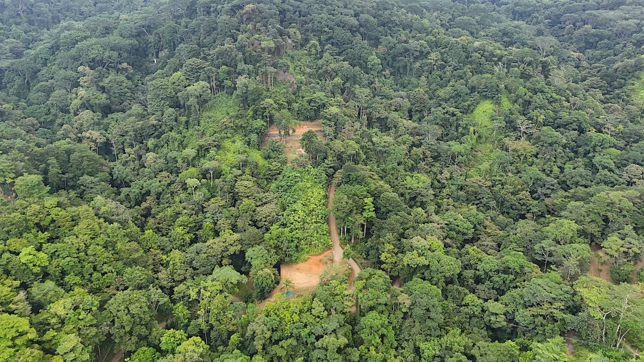 UVITA LAND WITH MULTIPLE BUILDING PADS – 25 ACRES