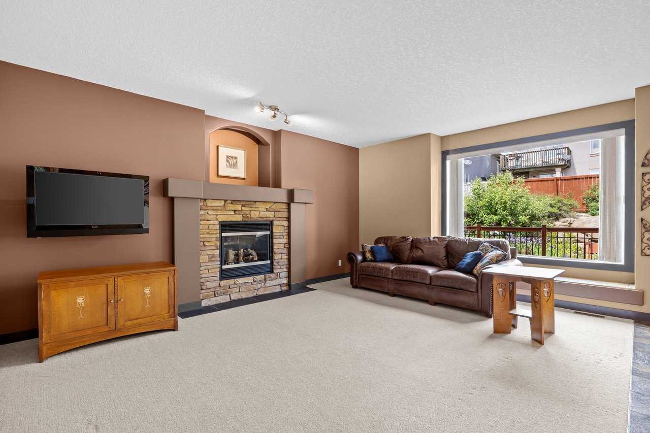 139 Tuscany Ridge Close NW