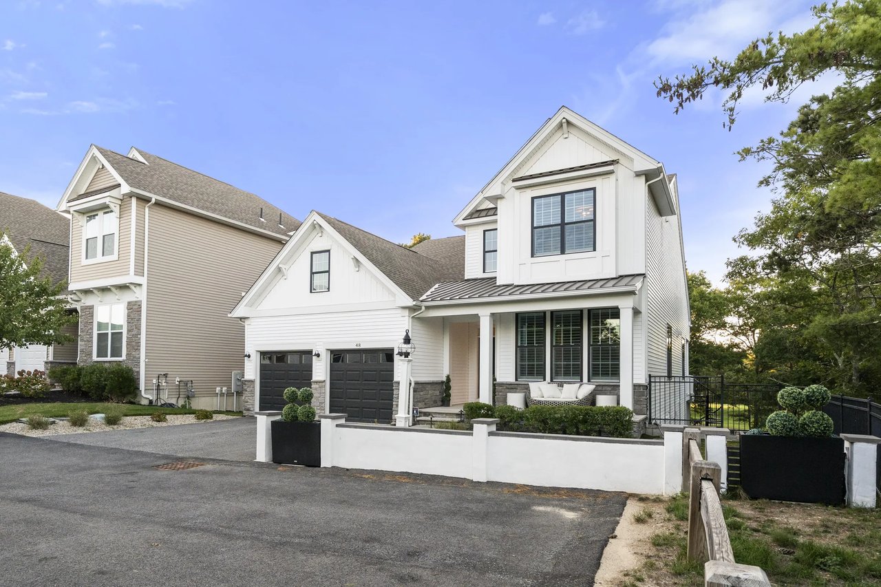 A Walkable Sanctuary Within The Pinehills