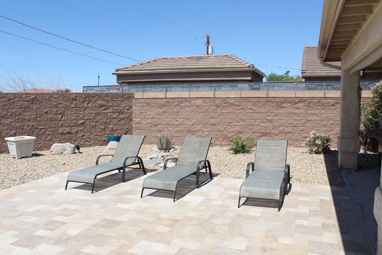 3757 Hiawatha Dr