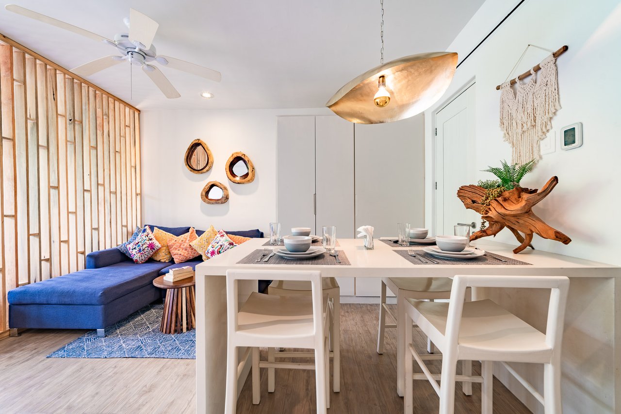 1 Bedroom, Condo, Mixie 203