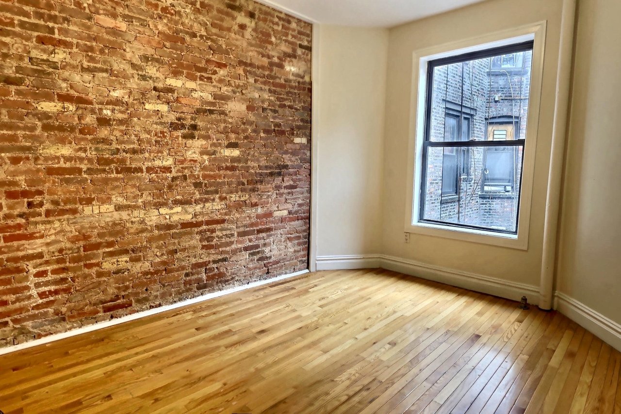 345 East 12th Street Unit: 25