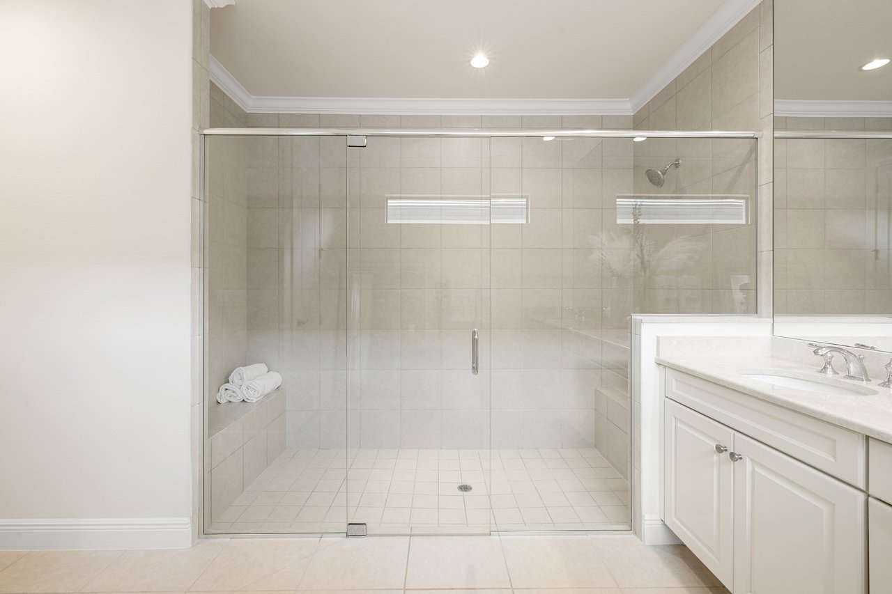 10137 Florence CIR, NAPLES