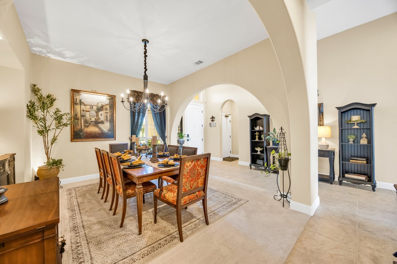4040 Borderlands Dr