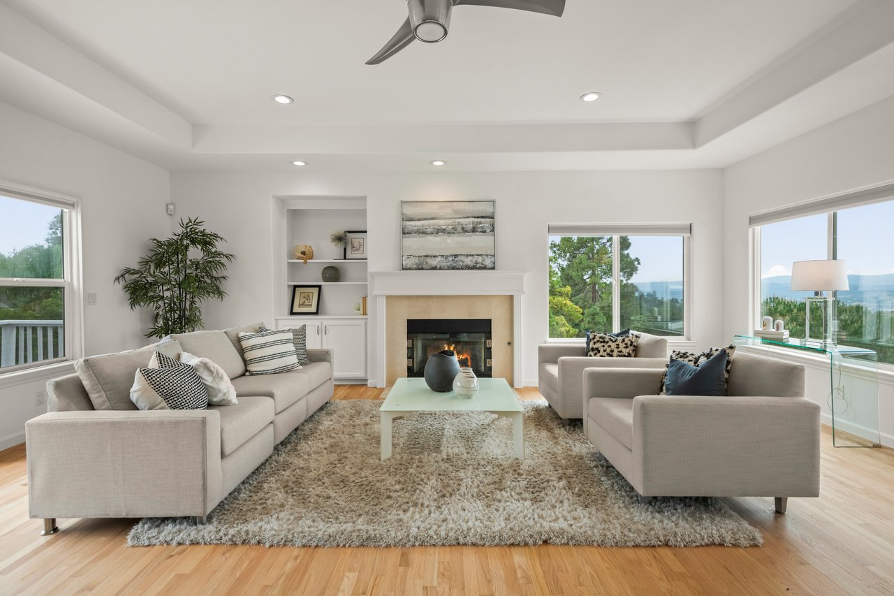 15855 Jackson Oaks Drive