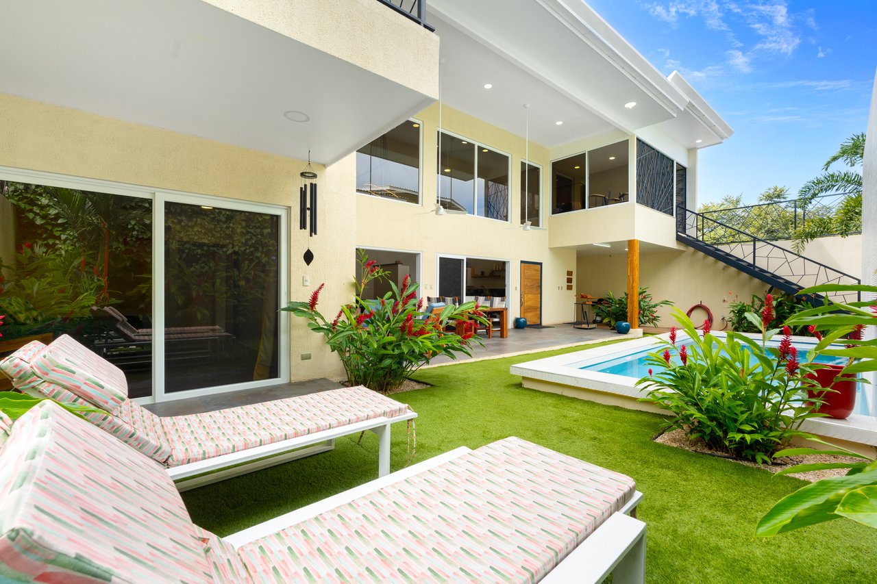 Pierre & Colors | Prime Corner Lot | Turnkey Income Property