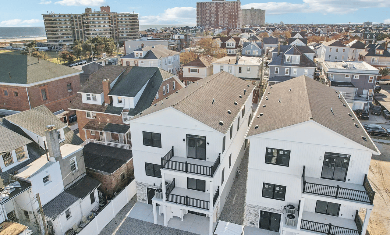 39 S Annapolis Ave #A