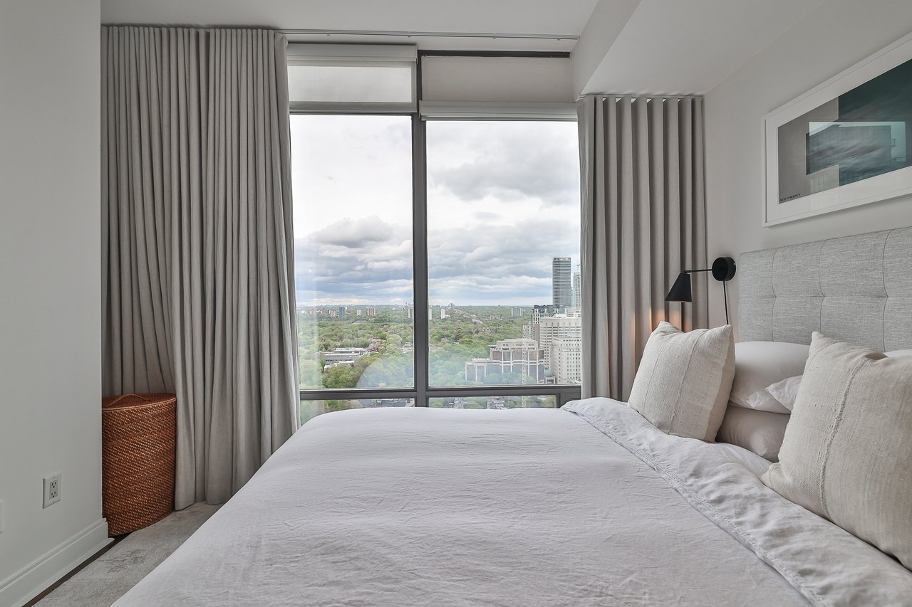 SOLD: Luxury Living
