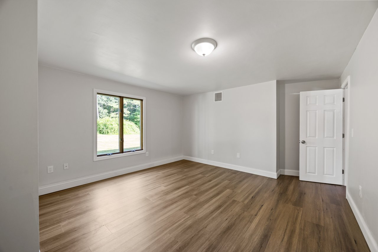 377 River Rd, Bowdoinham