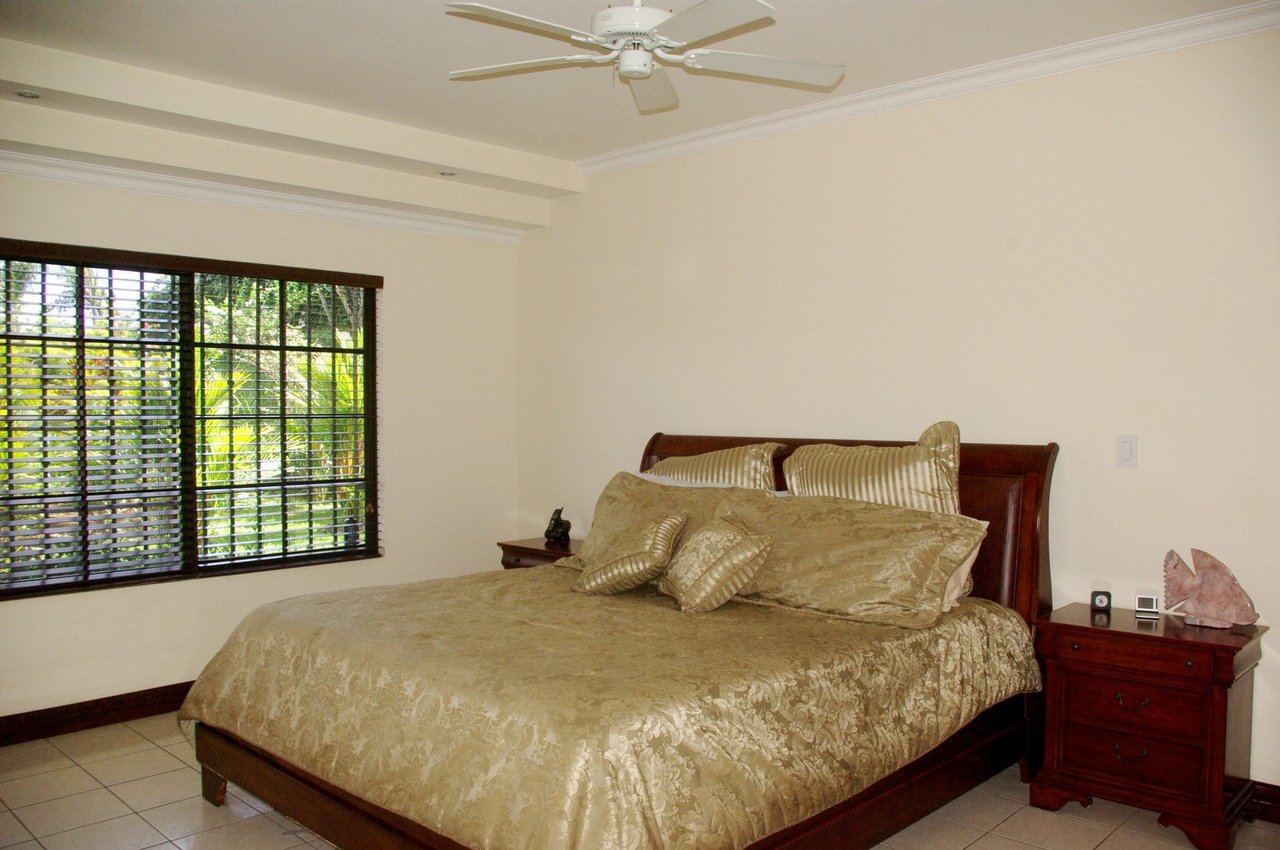 Luxurious Country Villa