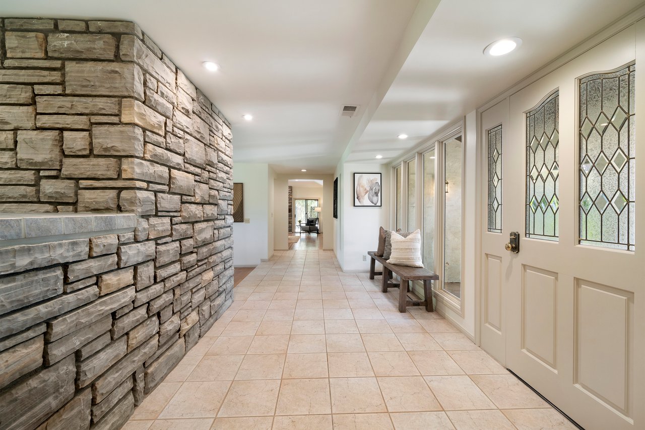38785 Avenida Bonita