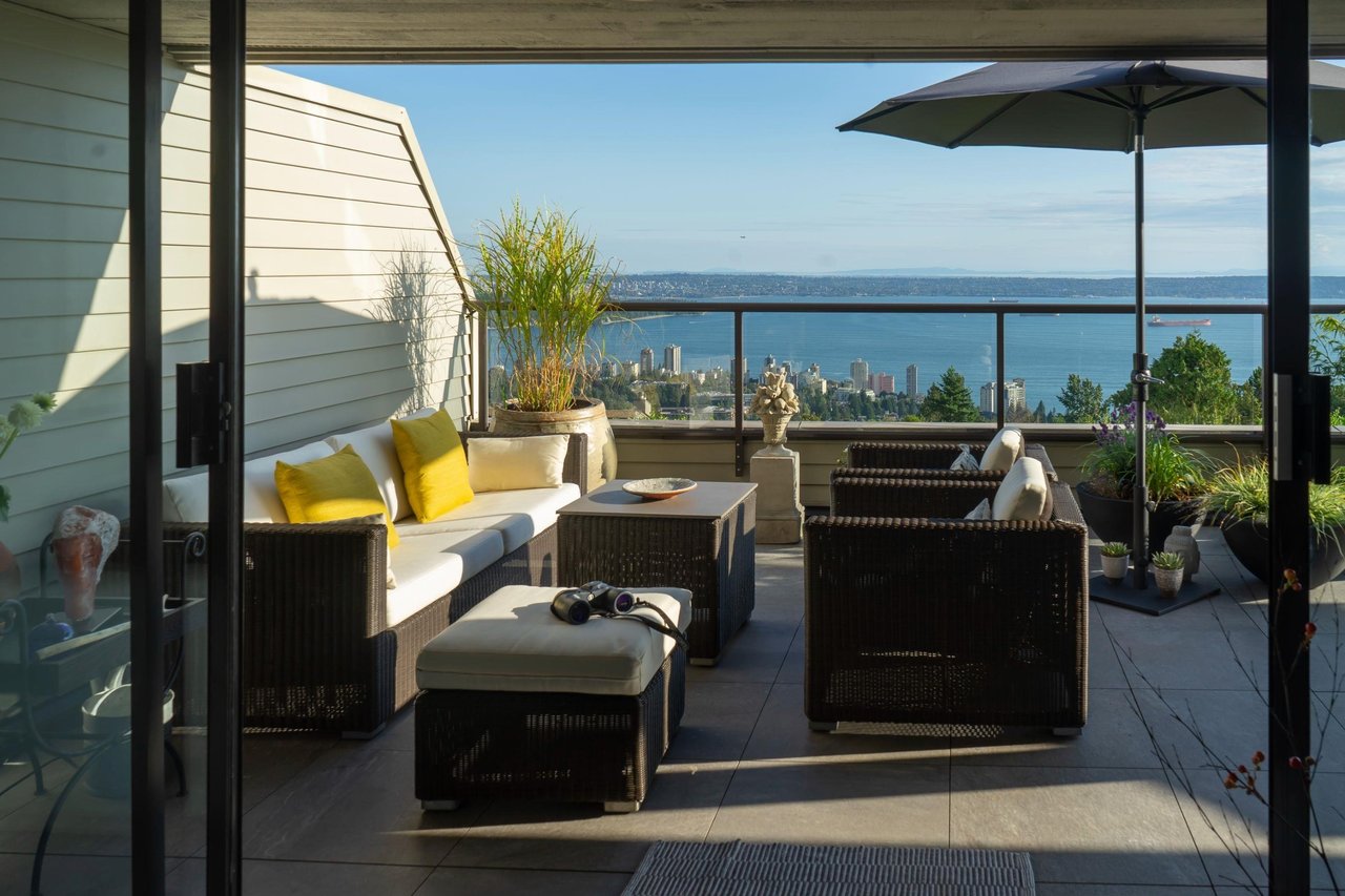 2242 Folkestone Way, #21