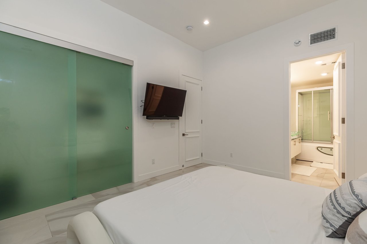 11350 Pacific Coast Hwy