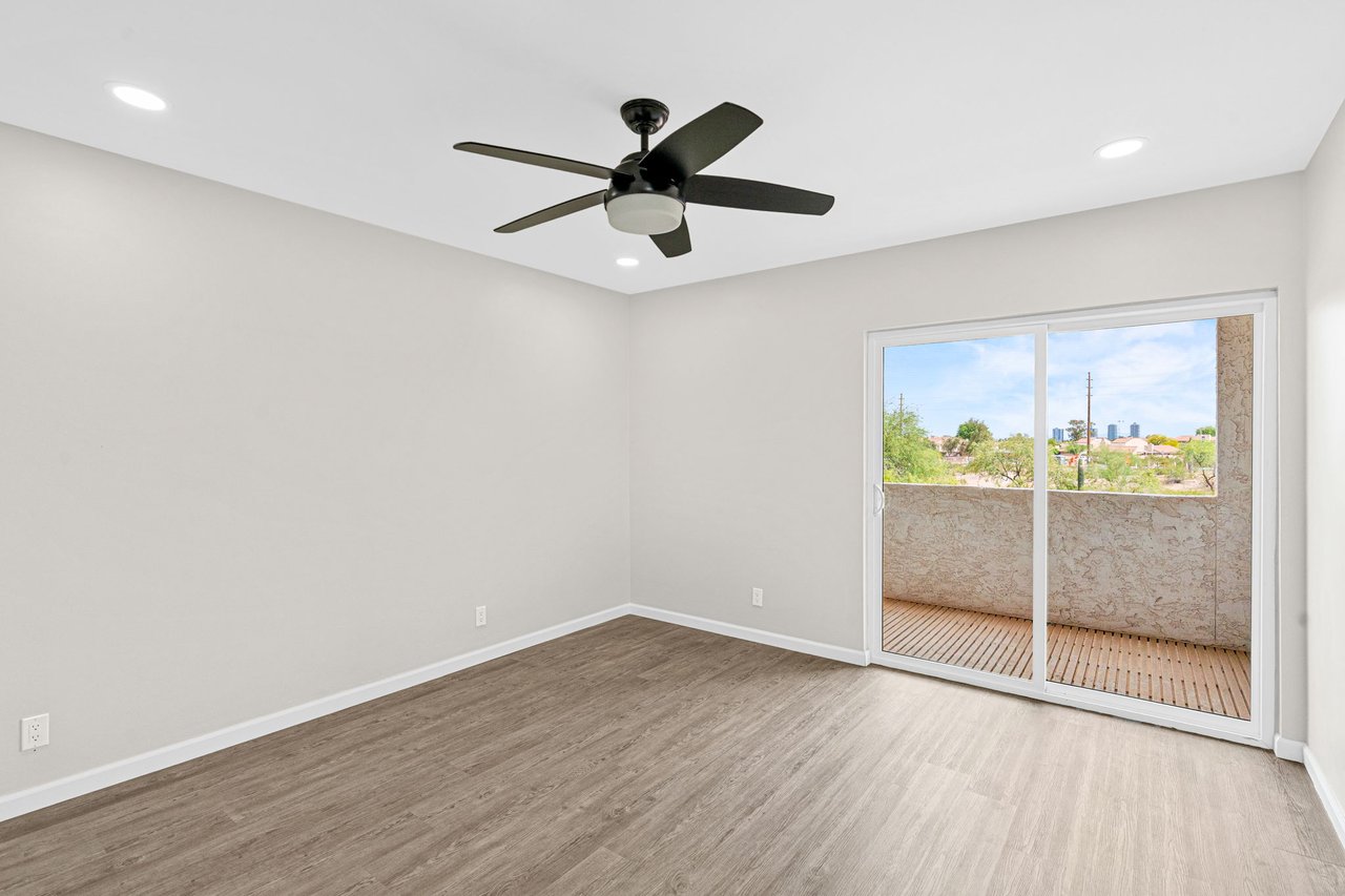 211 E CAMPO DESIERTO RD, Tempe, AZ 85288