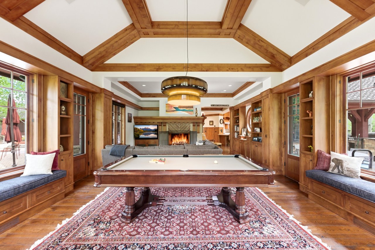 1042 Quarry Mountain Lane