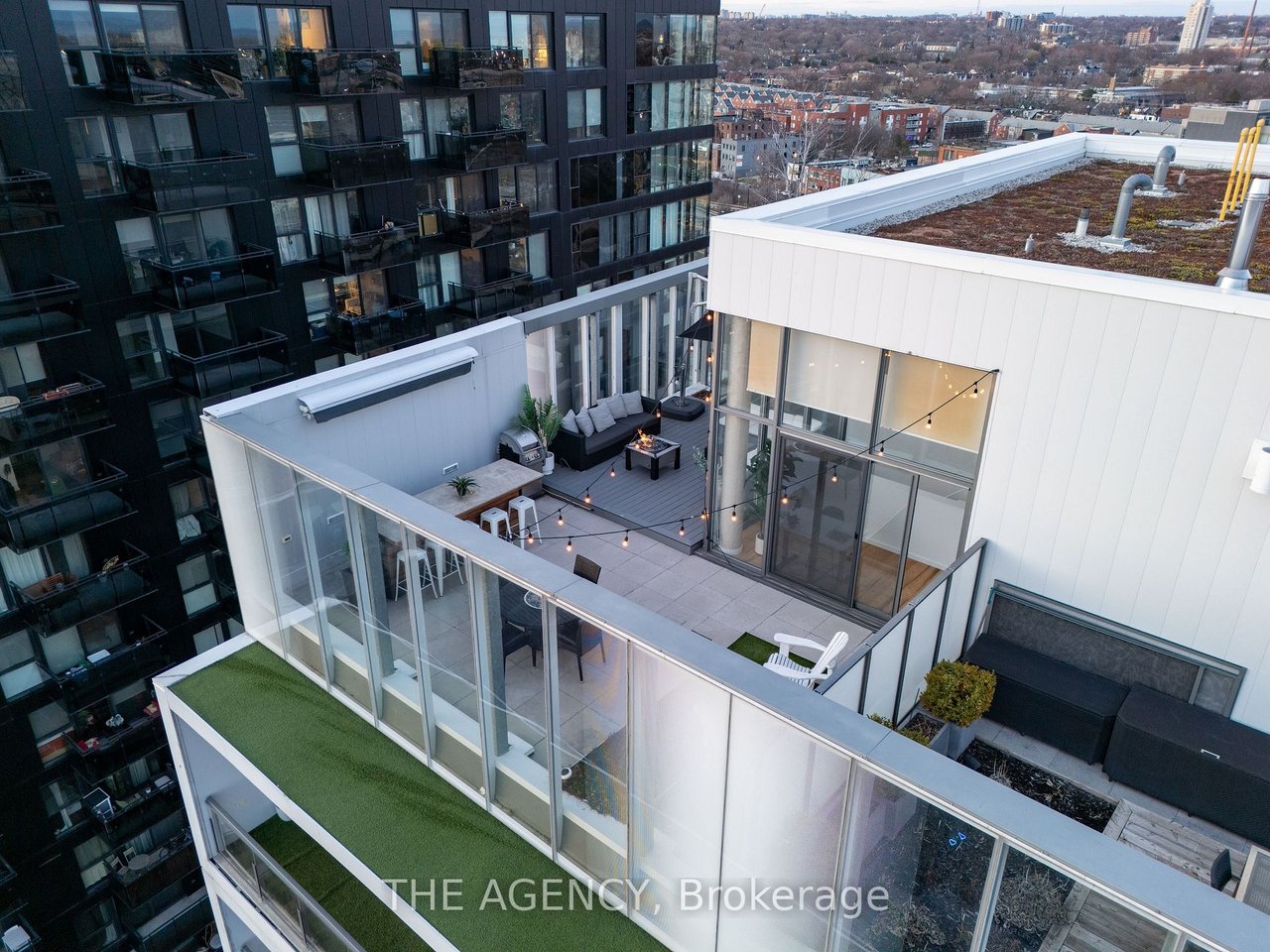PENTHOUSE LIVING IN CORKTOWN