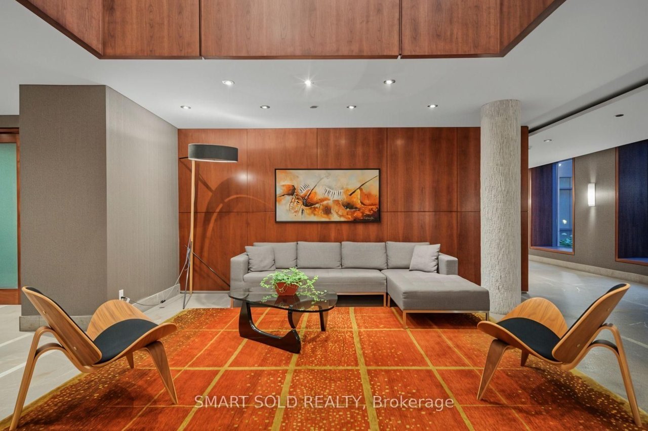 PRESTIGE AT 500 QUEENS QUAY WEST