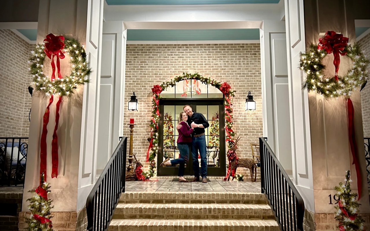 The Peoples Bank and Locke and Key Associates to Host Christmas Gathering