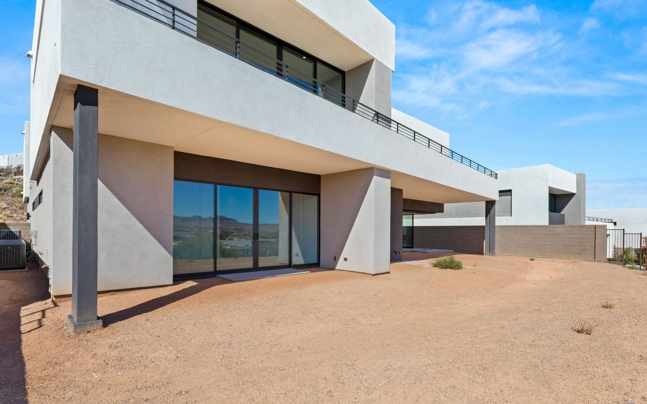 25 Canyon Bay Drive